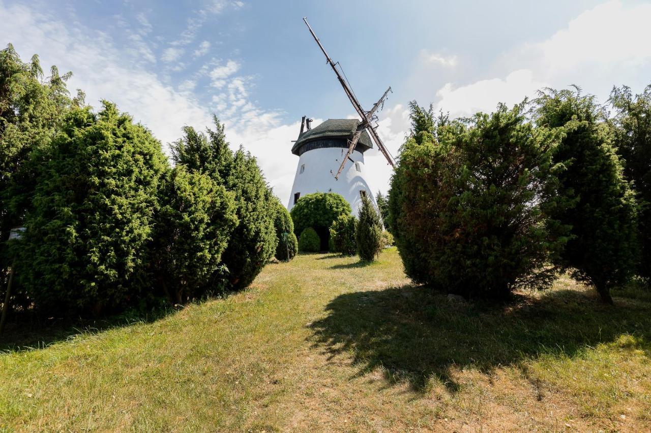 Windmill Vacation Home In Ledzin Near Baltic Sea Niechorze Bagian luar foto