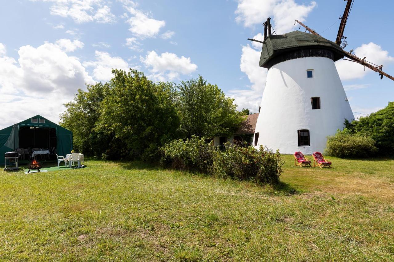 Windmill Vacation Home In Ledzin Near Baltic Sea Niechorze Bagian luar foto