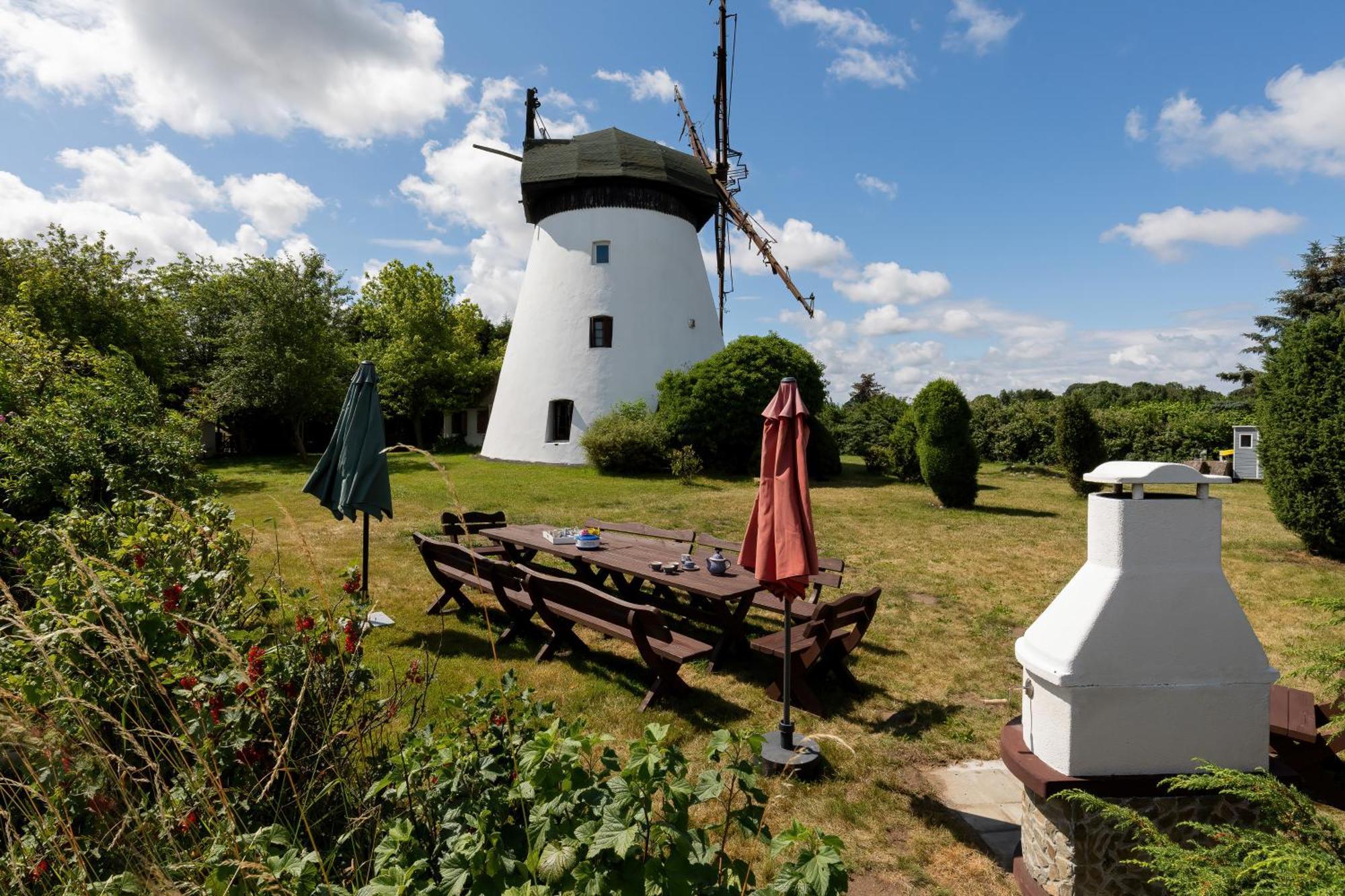 Windmill Vacation Home In Ledzin Near Baltic Sea Niechorze Ruang foto