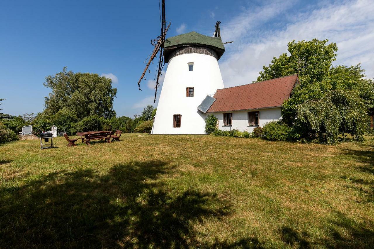 Windmill Vacation Home In Ledzin Near Baltic Sea Niechorze Bagian luar foto